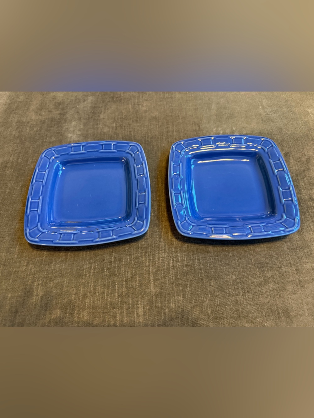 2 Longaberger Pottery Cornflower Blue 7” Square Plates EUC